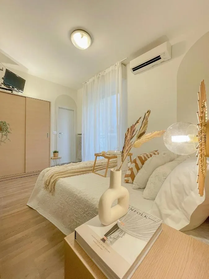 Americana Beach House Rimini Italy